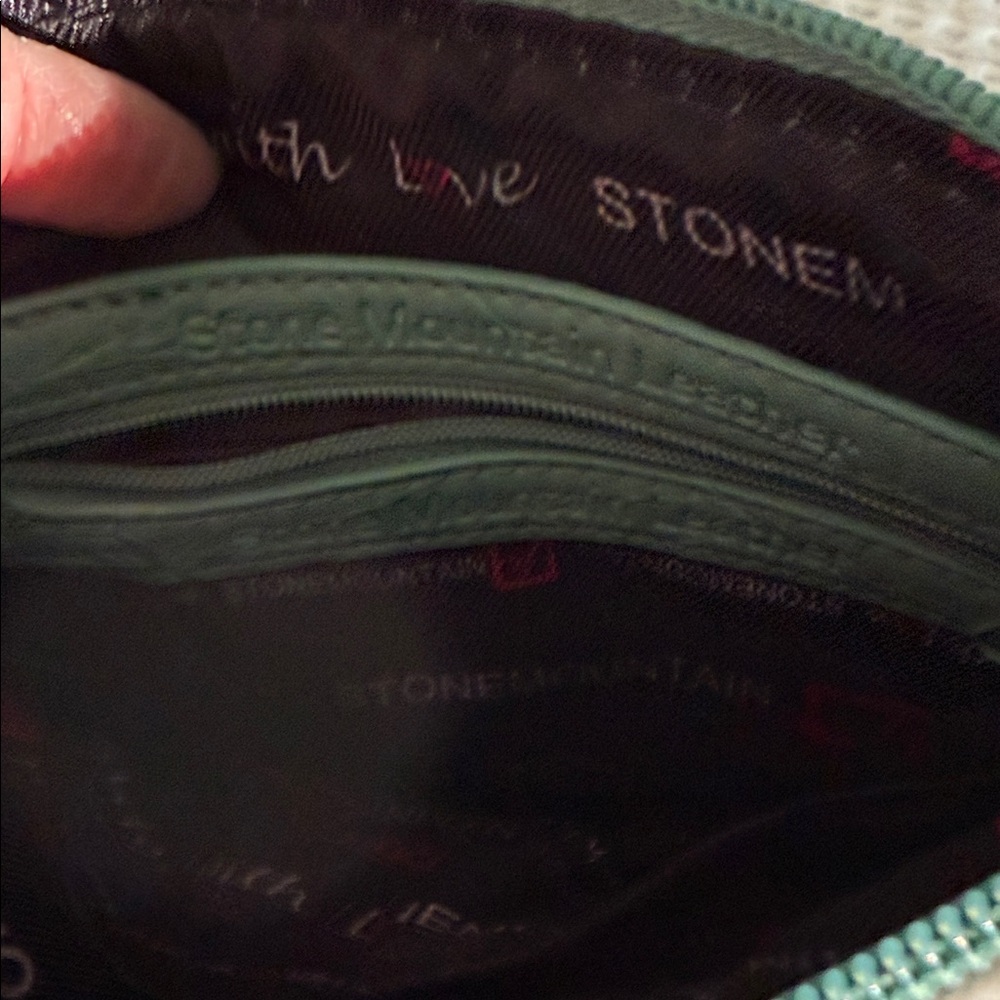 Stone Mountain Accessories Teal and Cream Crossbody Bag - Picture 4 of 4